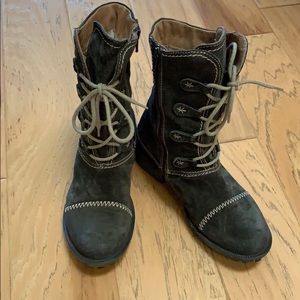 Woman boots (Josef Seibel) size 36 US 6 ran small